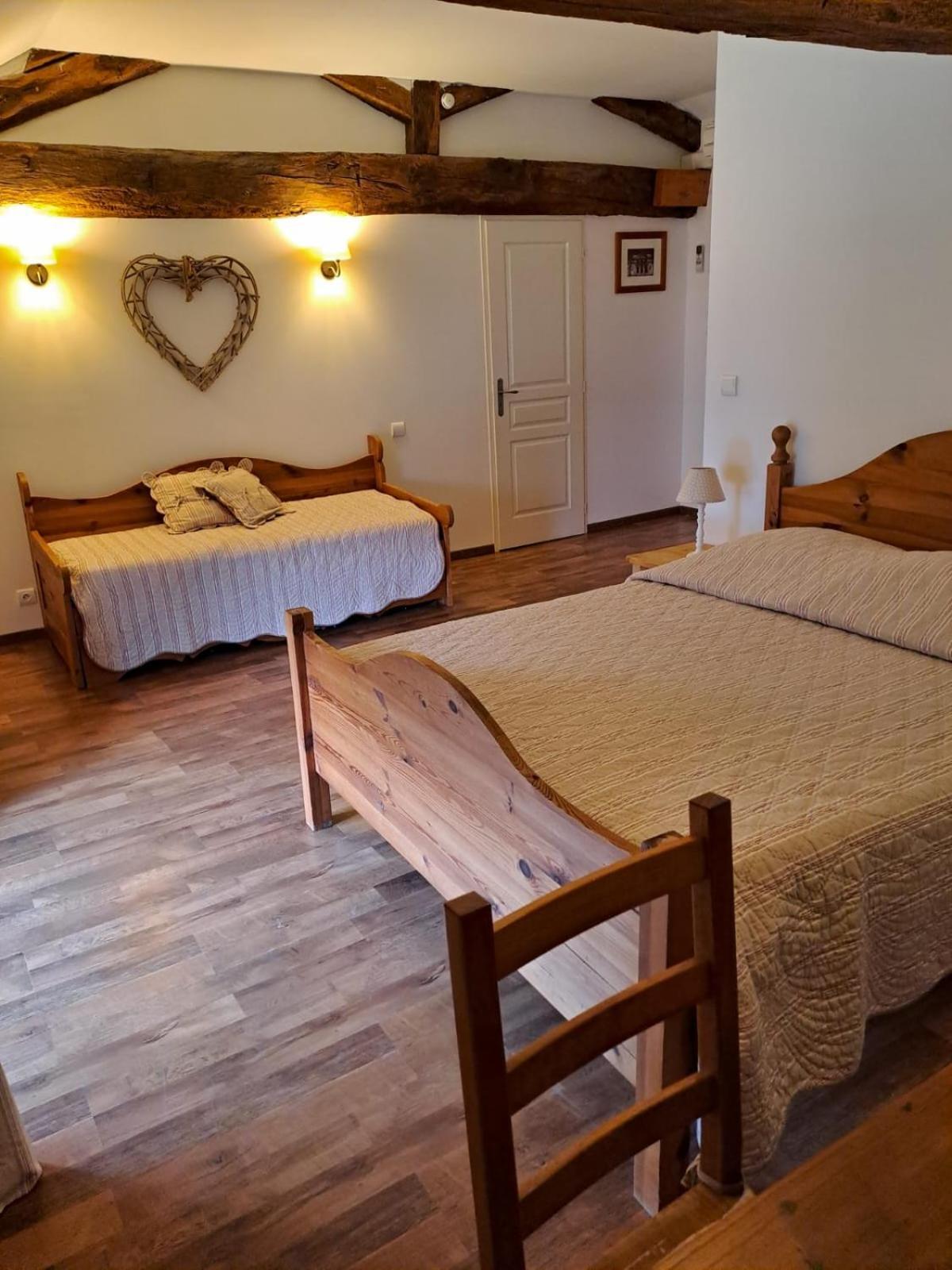 Bed and Breakfast Le Moulin Du Fay Villemotier Экстерьер фото